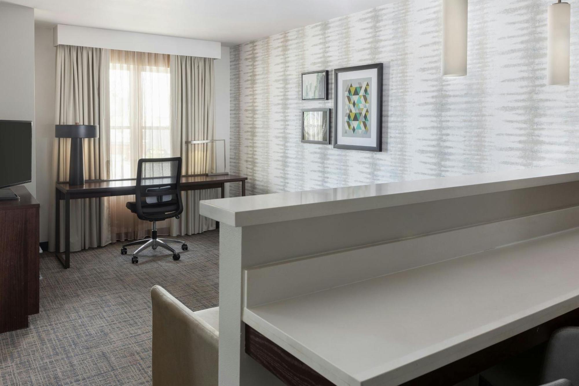 Hotel By Marriott Polaris